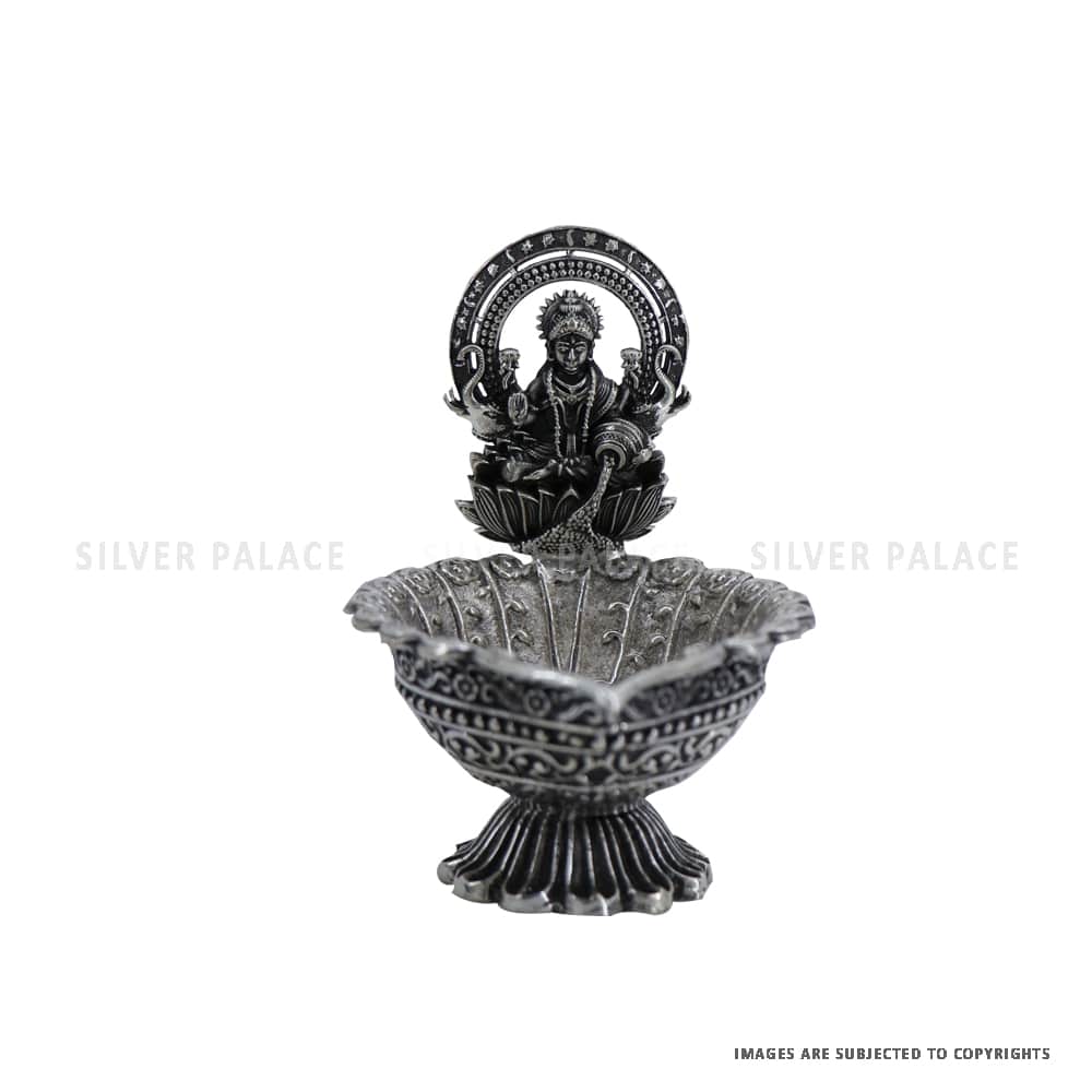 Antic Gaja Lakshmi Lamp