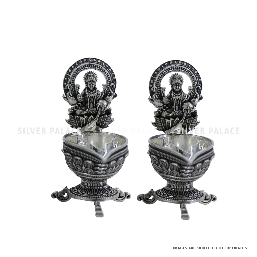 Casting Lakshmi Lamp